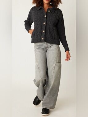 NWT cardigan (XL)